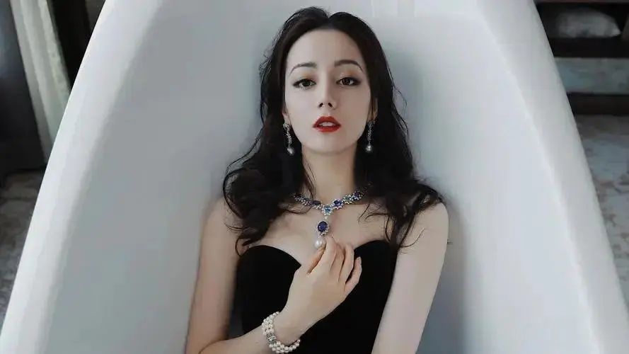 古天乐为什么美黑?范冰冰冒险代言p家?金星吐槽热巴捂胸?