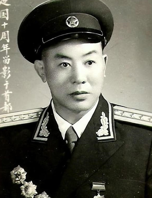 55年授衔,于得水被授予"大校",许世友发飙:想给你争一争
