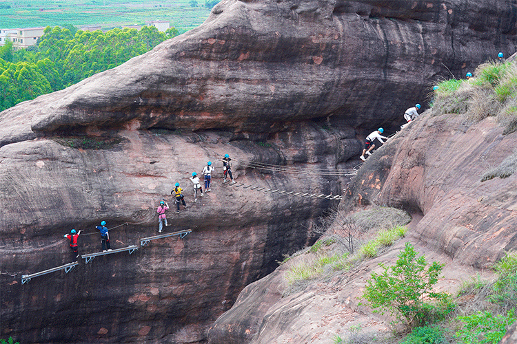 高考成绩放榜是时候安排毕业旅行啦清远马头山风景区欢迎大家