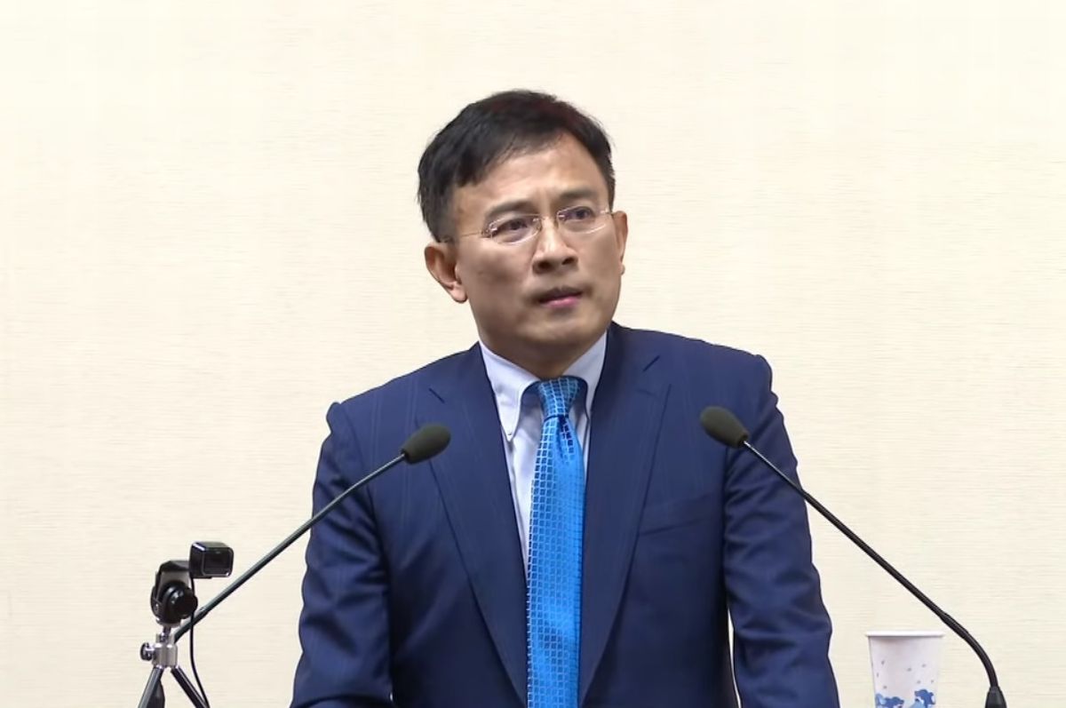 台湾当局拟拘提台媒体人彭文正 彭在美国怼民进党:有本事来抓啊