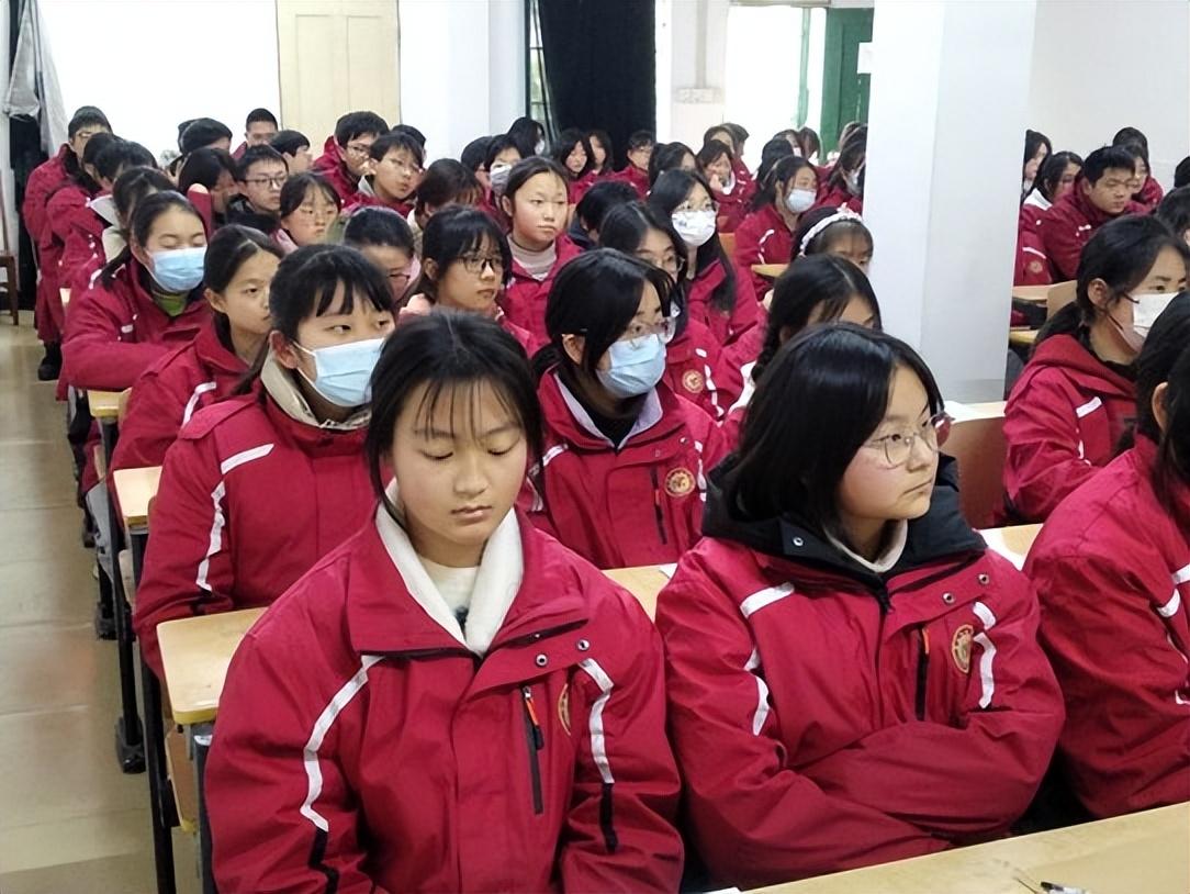 快乐——从管理情绪开始 安庆市龙门高中开展健康讲座