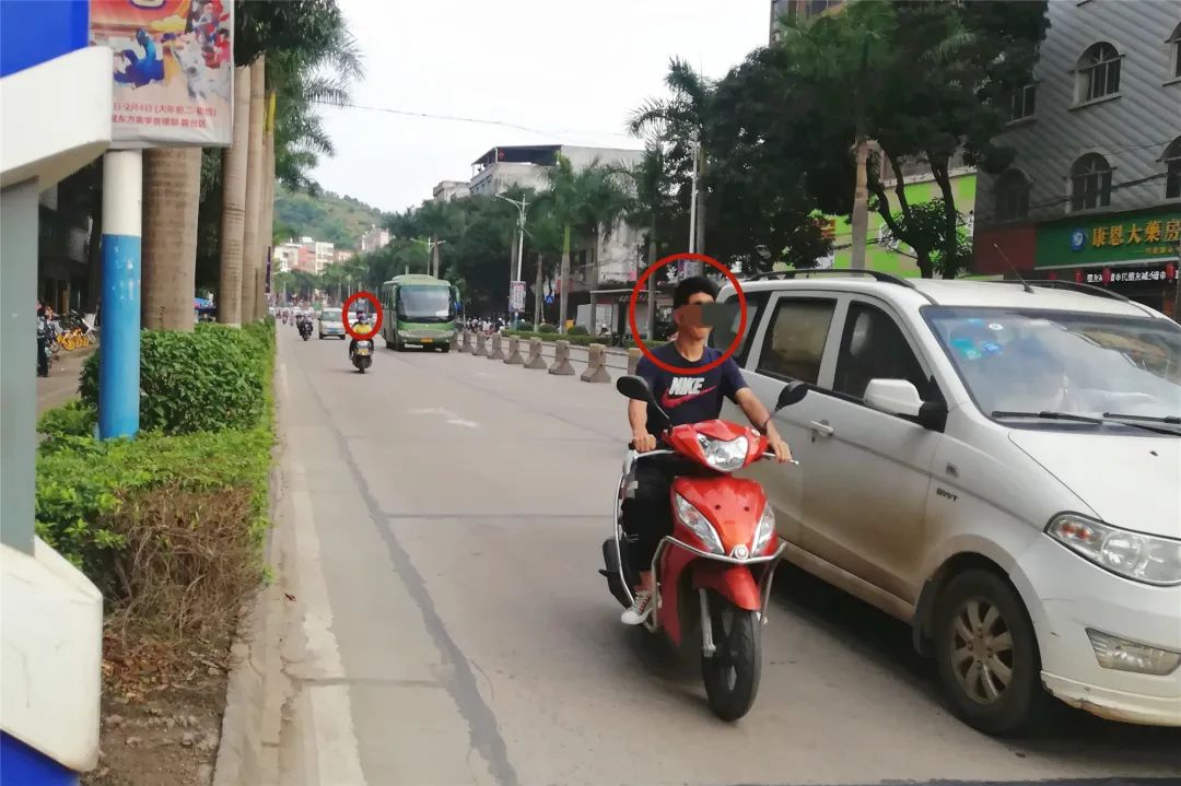 岑溪北环大道美女图片