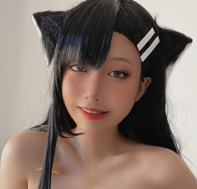 狐媚少女写真,娇小可爱,可清纯可狂野20p