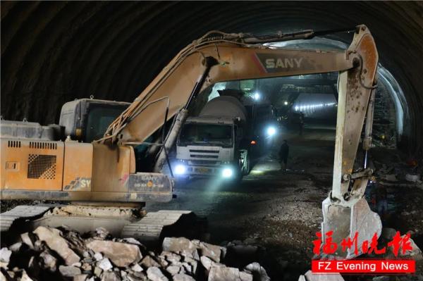 福州城区最长隧道,全面贯通!