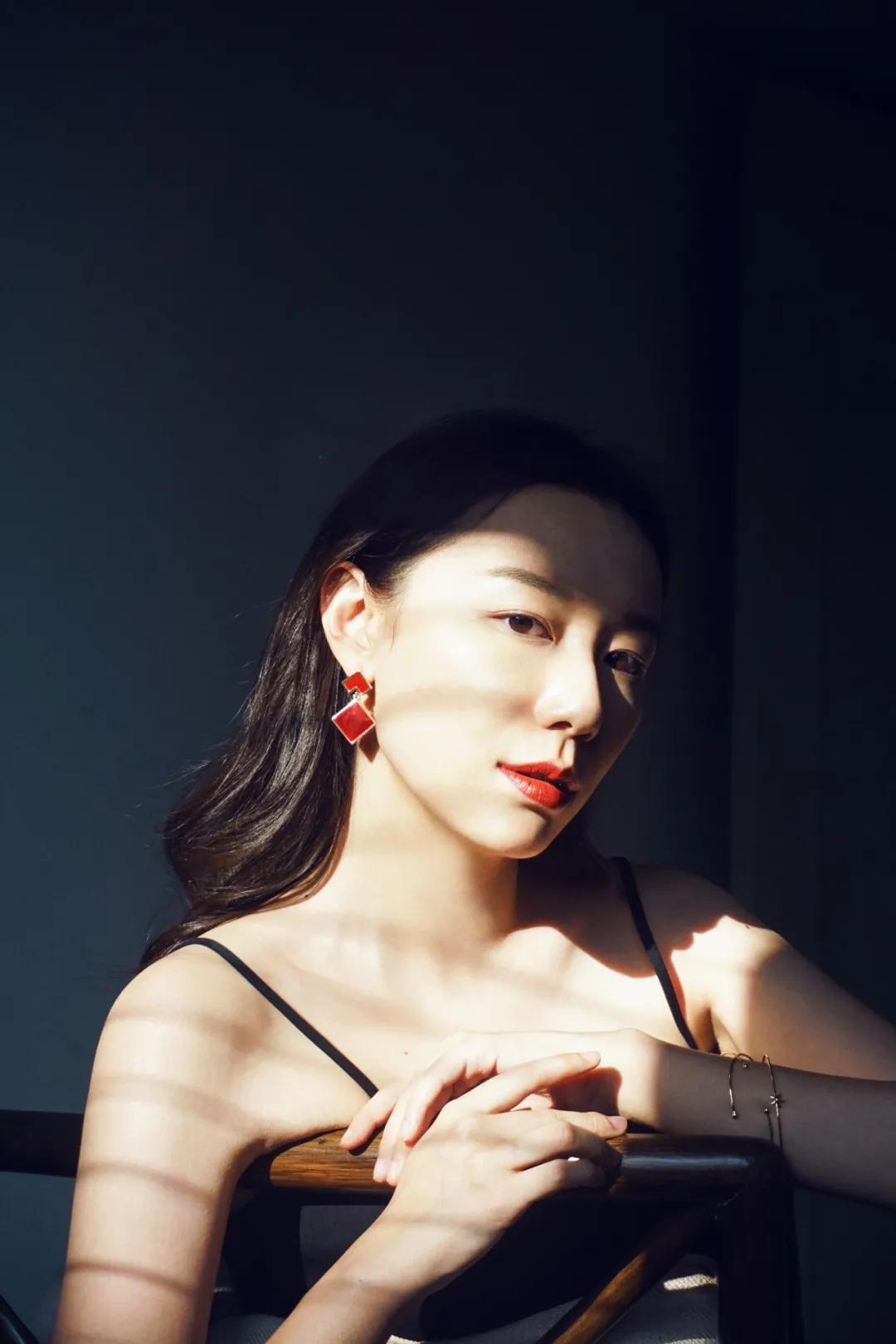 她本是投行女精英,上升期辞职做演员红了:我逐渐打开了自己