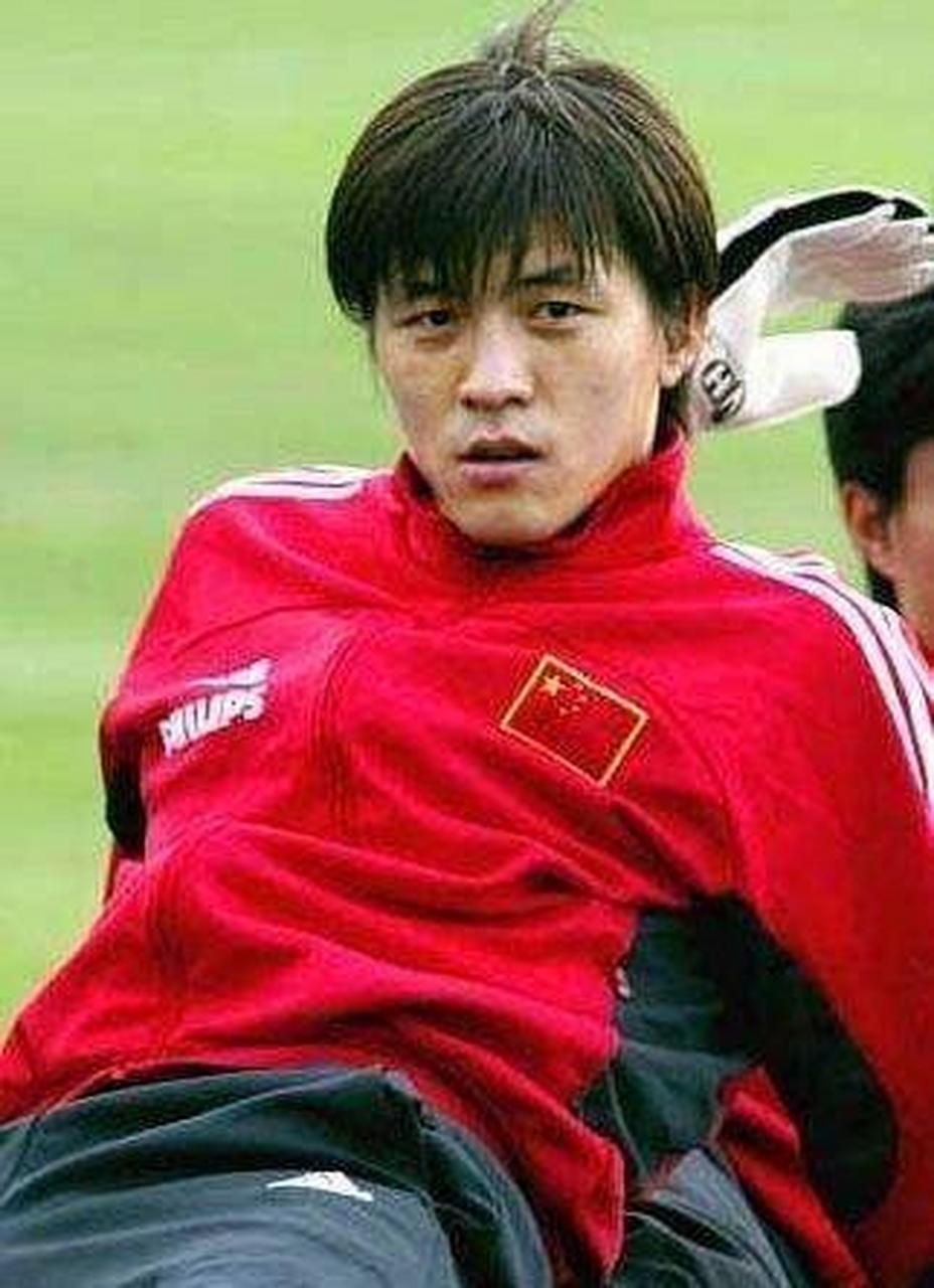 卞锋警告曲乐恒:张玉宁是我七弟,你打上主力把我兄弟位置夺了