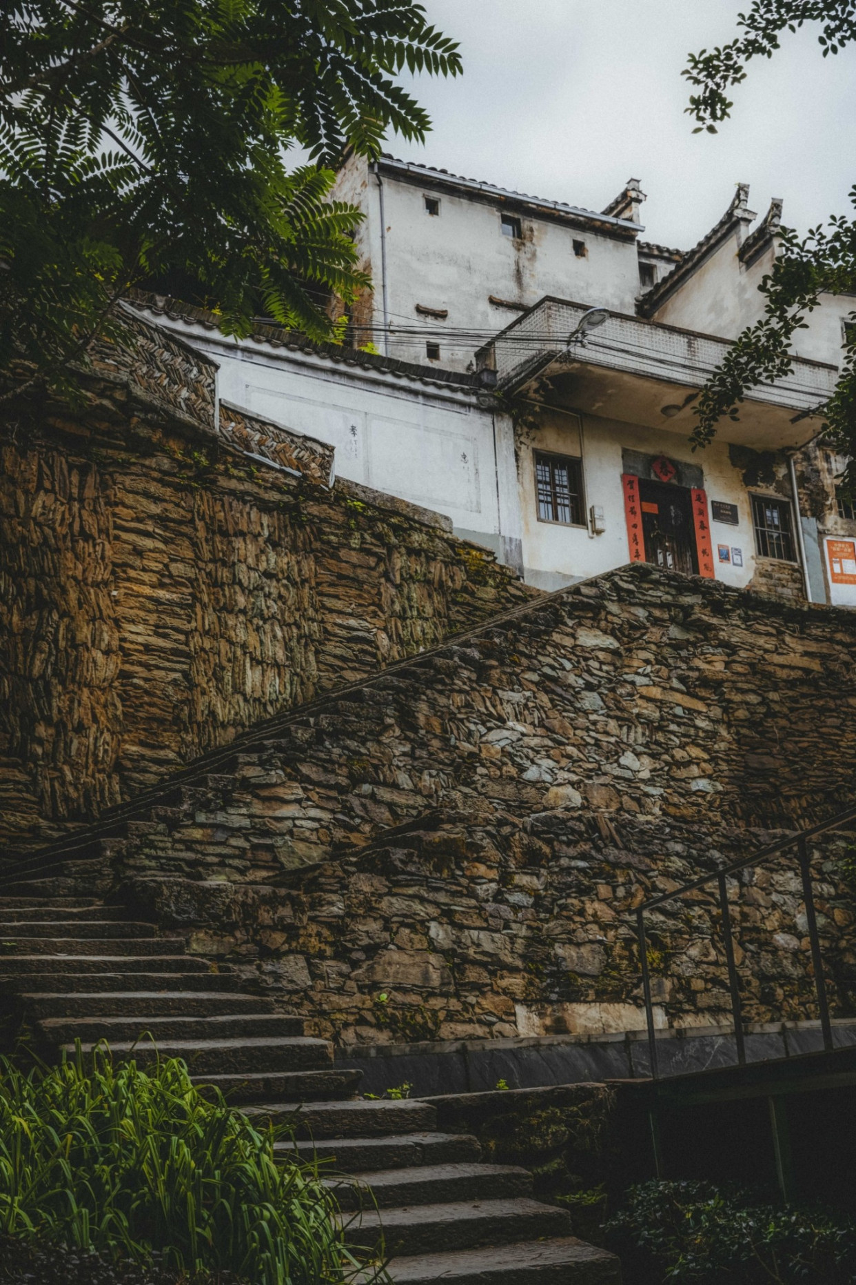 小众旅行地,黄山歙县的万二村,被称为徽州版布达拉宫的地方