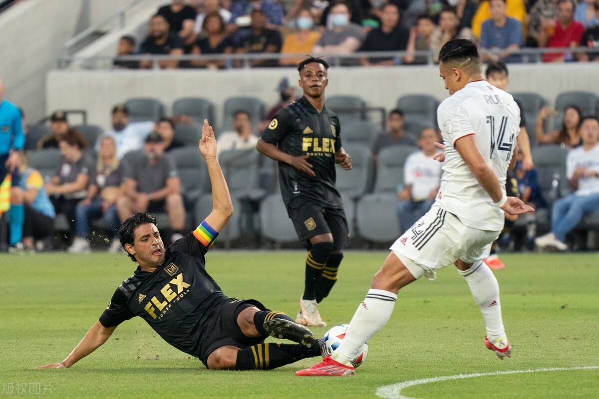 曾效力球队罗切斯特皇家队 辛辛那提皇家队195566 篮球解说员杰克职业