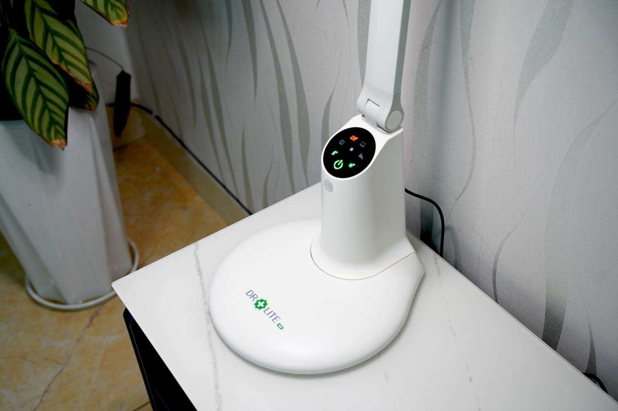 5000元的台灯能带来怎样的光？NIR红光原来这么不简单，学到了