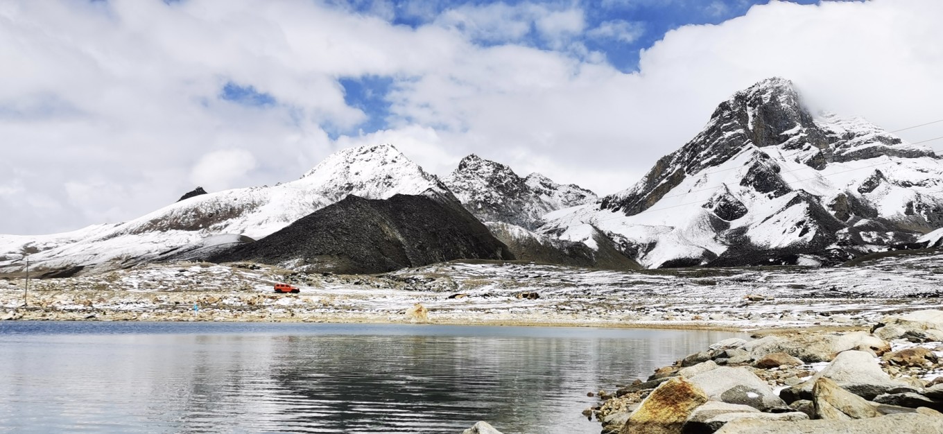 谢江,罗磊,刘韬 沃德贡杰雪山