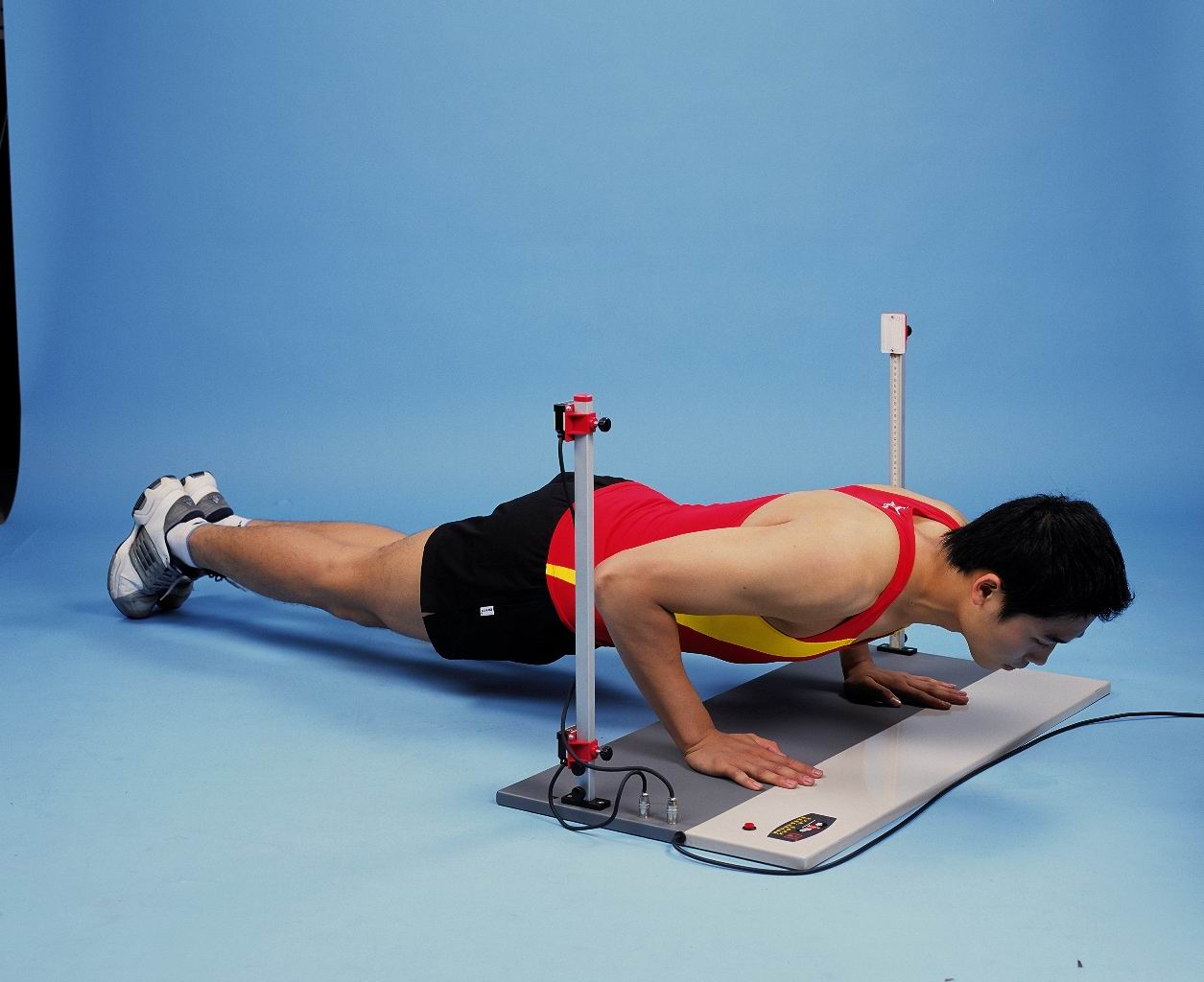 坚持很久的健身动作,发现是错误的,也要及时调整动作要领