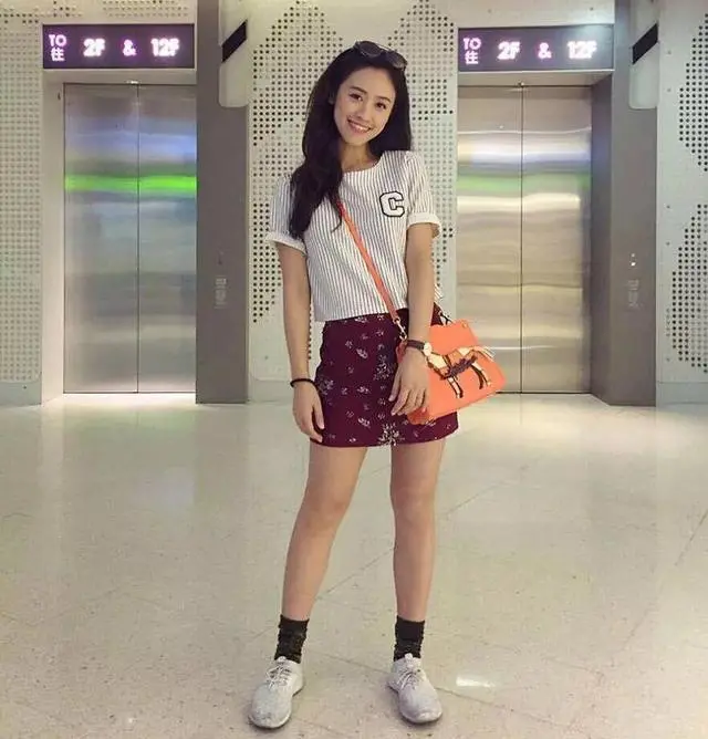 姜文:"我女儿是全世界最漂亮的",看到照片后,网友:无话可说