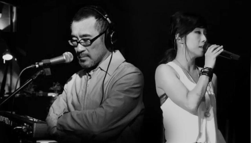 林忆莲:李宗盛为她离婚,陈辉虹等她20年,她究竟有什么魅力?