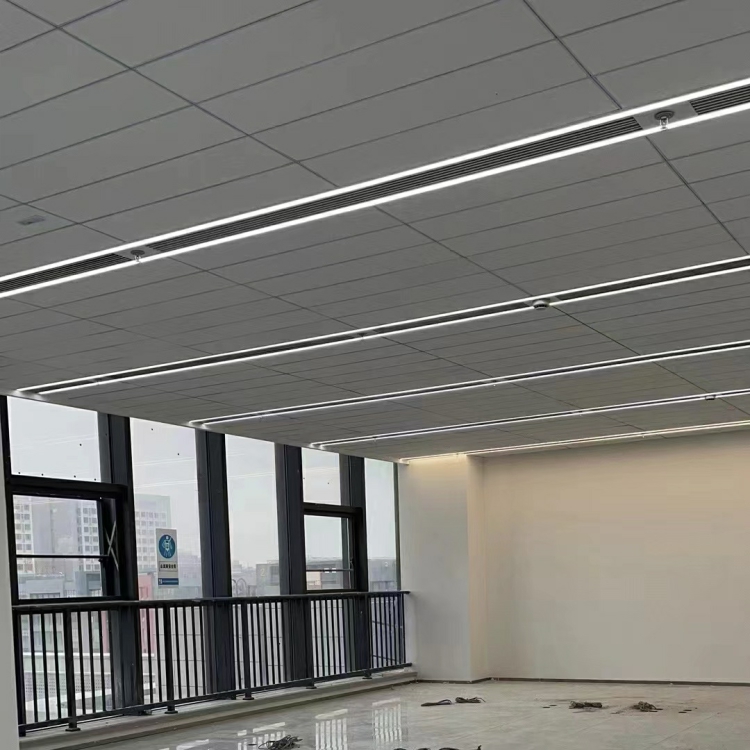 集成带是一款全新的设备带,融合了多种功能