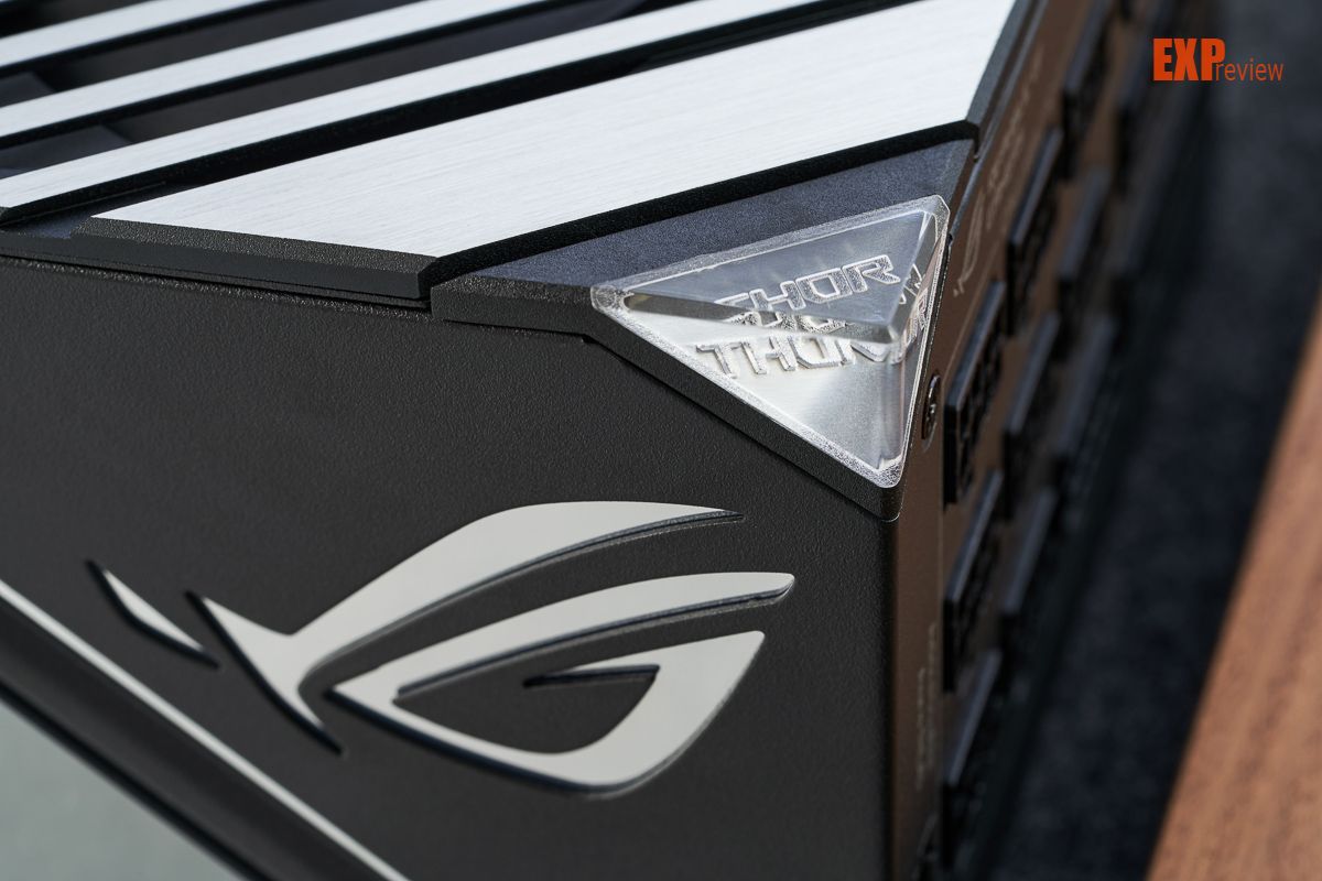 华硕rog雷神1200w platinum ii电源评测:对次世代显卡能无所畏惧