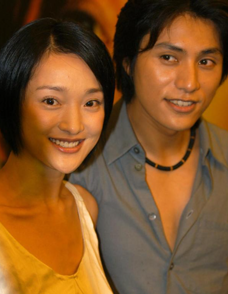 陈坤和周迅是很亲密的好友,这是娱乐圈众所周知的事情.