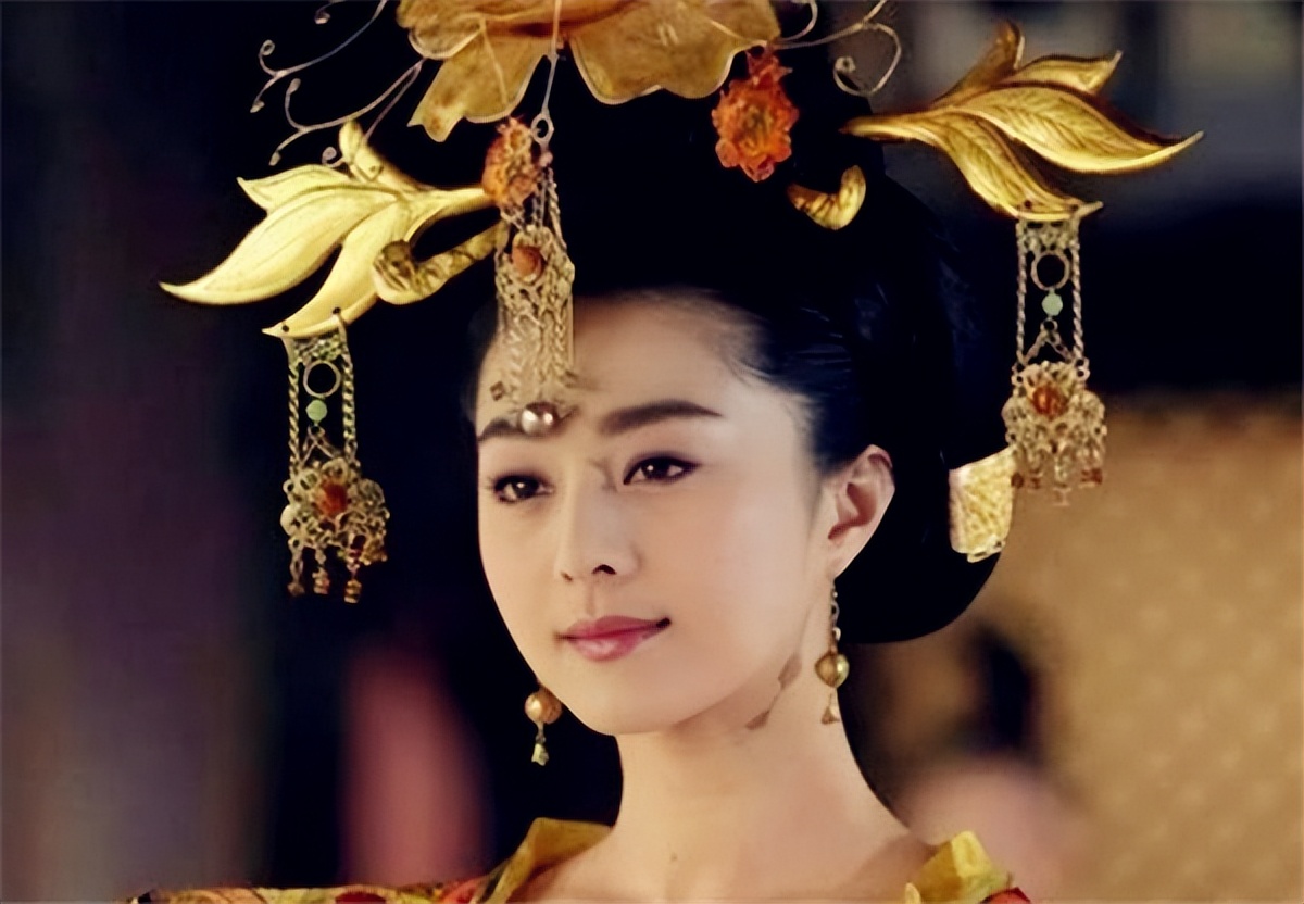 唐朝真是以胖为美吗,看到杨贵妃的真实体重后,女孩就笑不出来了