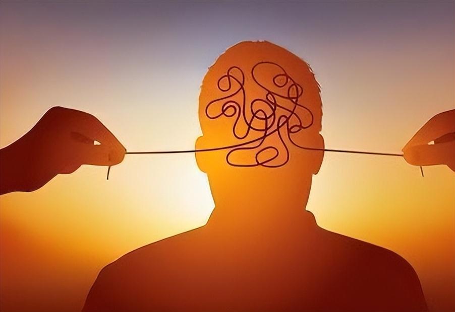 纪实:云南女色虎罗敏,曾是部队"最美军花",靠陪睡上位