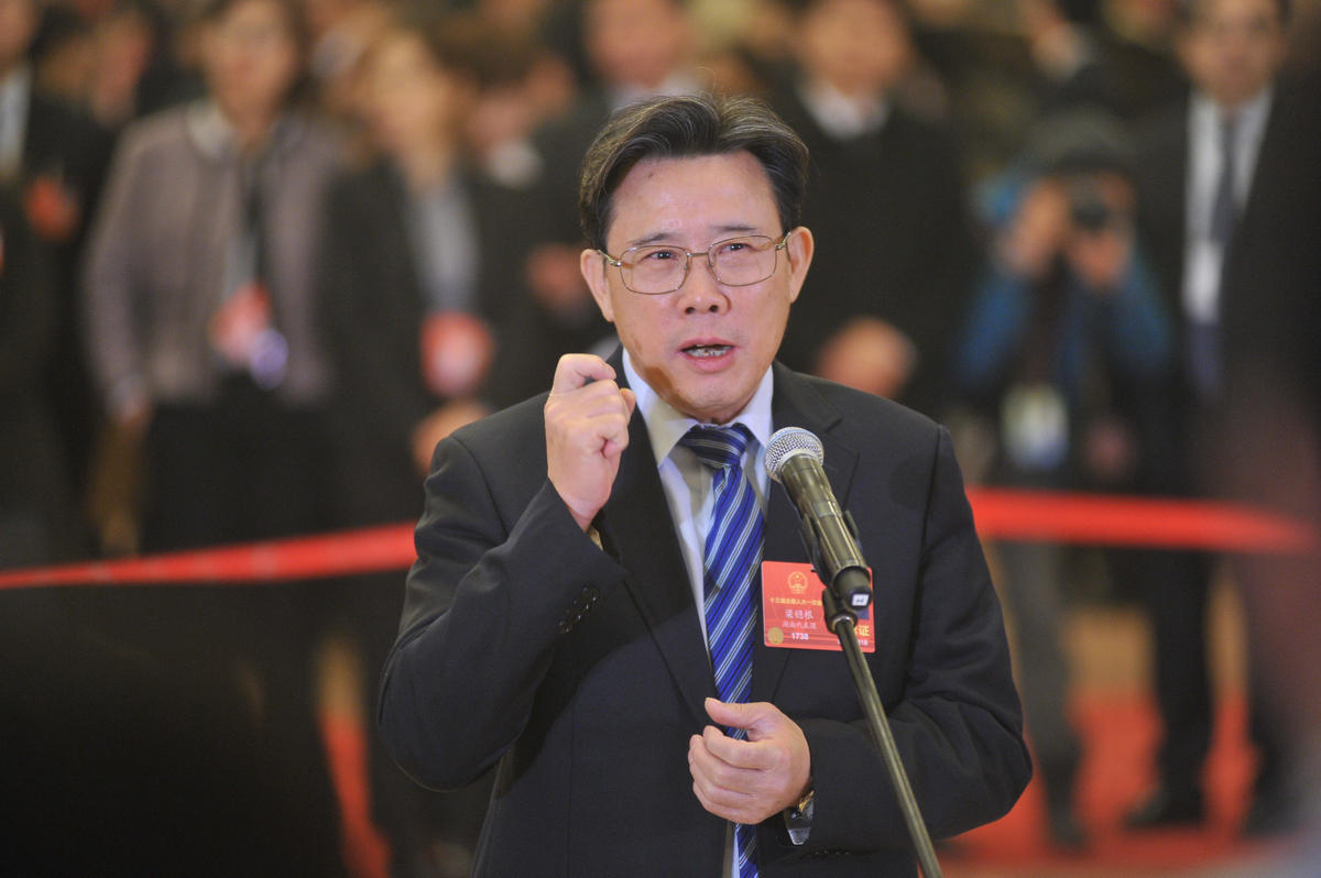 半年赚了100亿,广东湖南2位老牌企业家,财富过千亿,企业也很牛