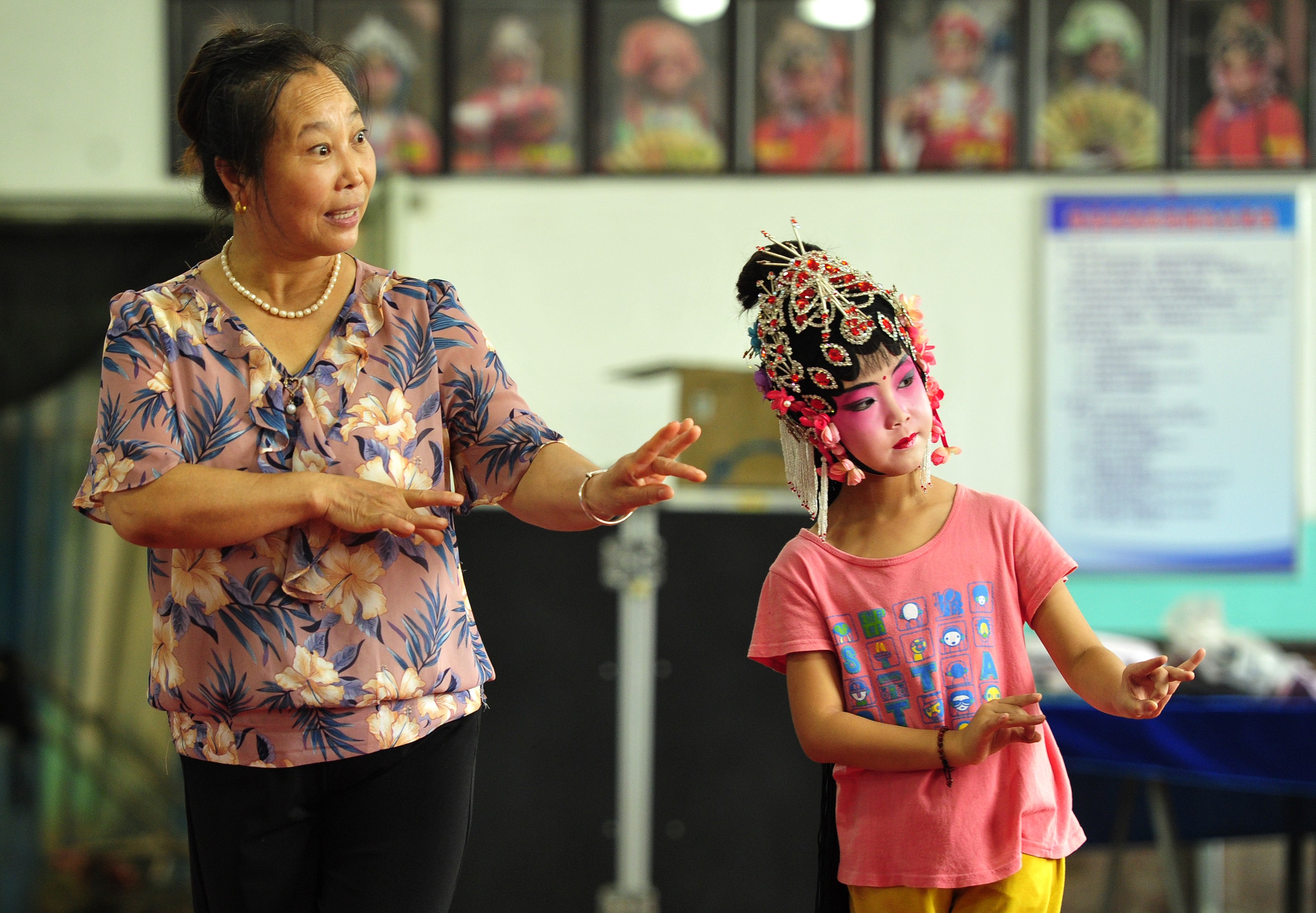 非遗"哈哈腔" 暑假练不停(1)