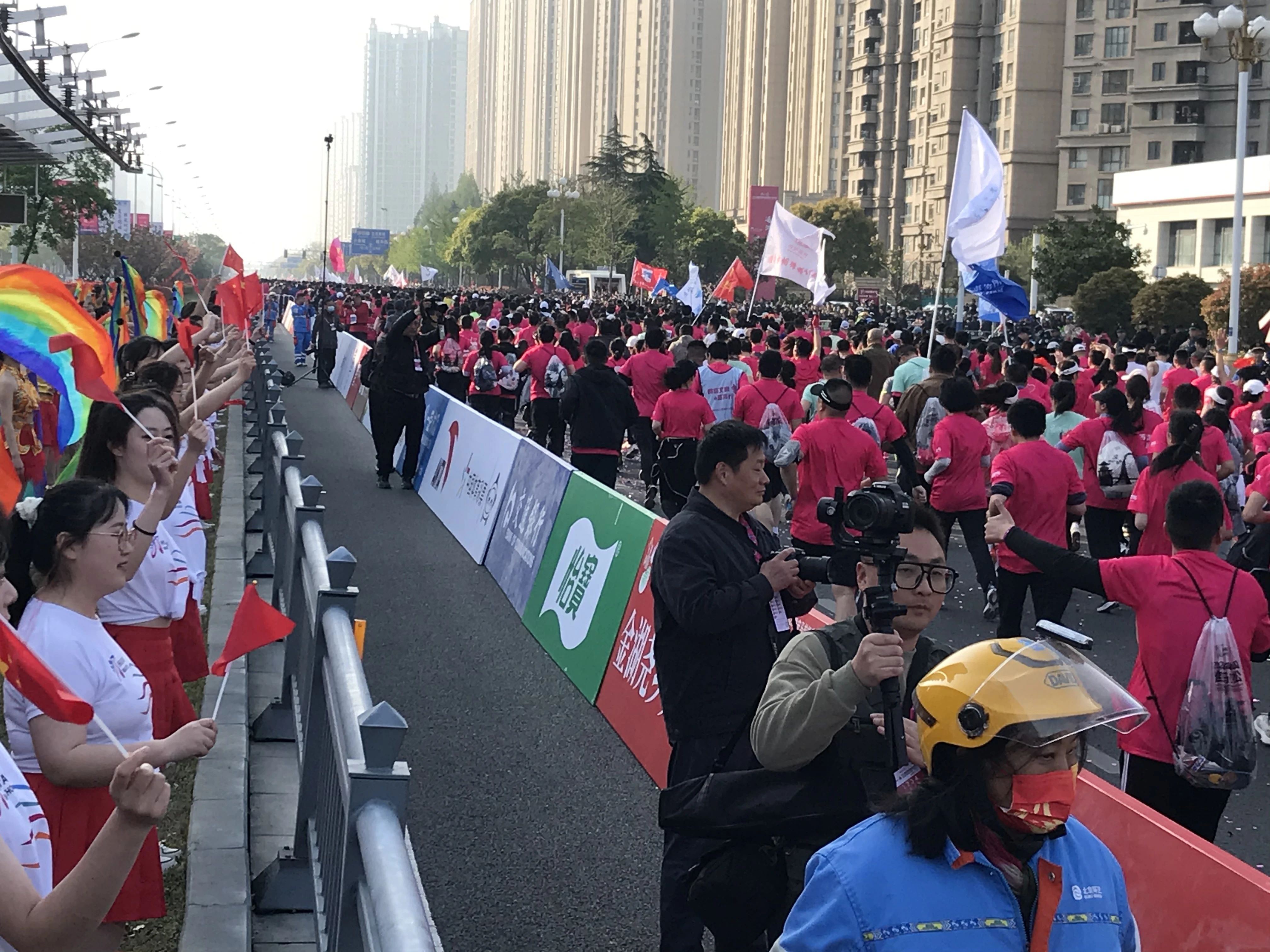 《淮安城市網》助力淮安馬拉松,讓城市生活更美好!