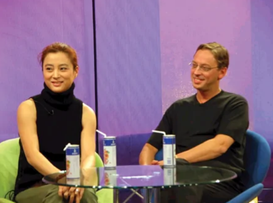 揭秘李玲玉与洋老公aa制婚姻生活:她为什么不愿意花老公的钱?