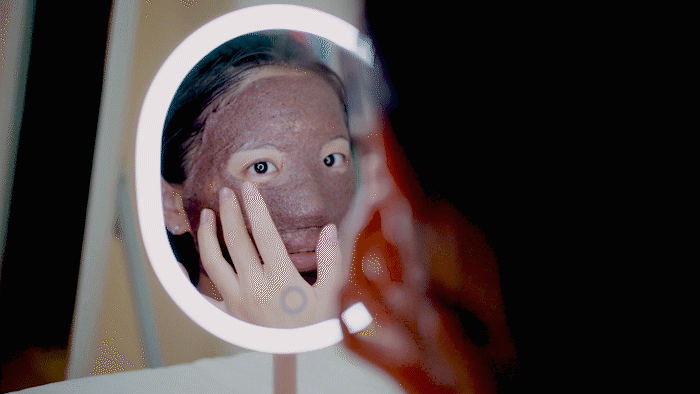 小熊led化妆镜体验:化妆看得见,消灭一切妆容瑕疵