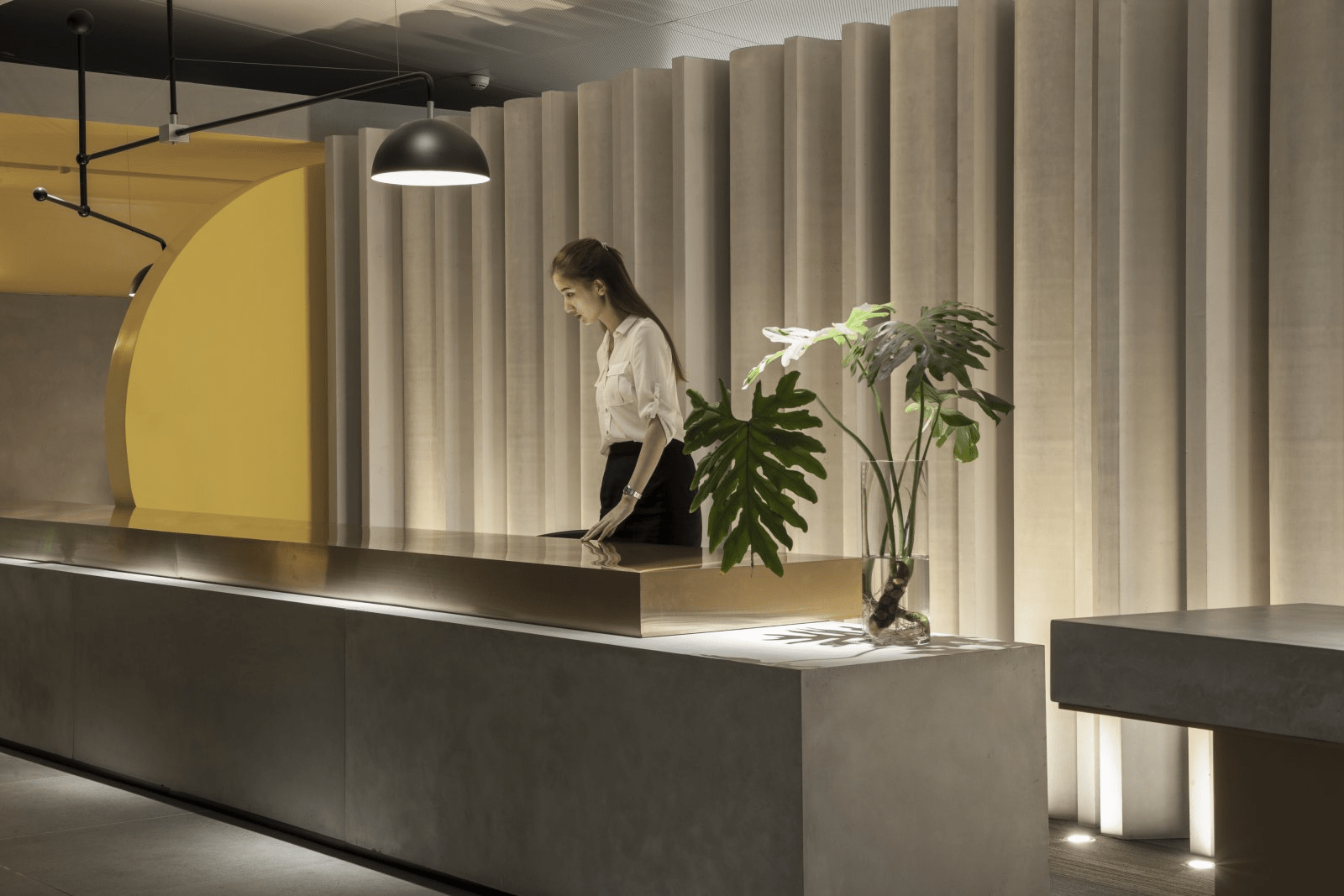 山水精工装:办公室设计2022最新前台造型盘点系列(一)