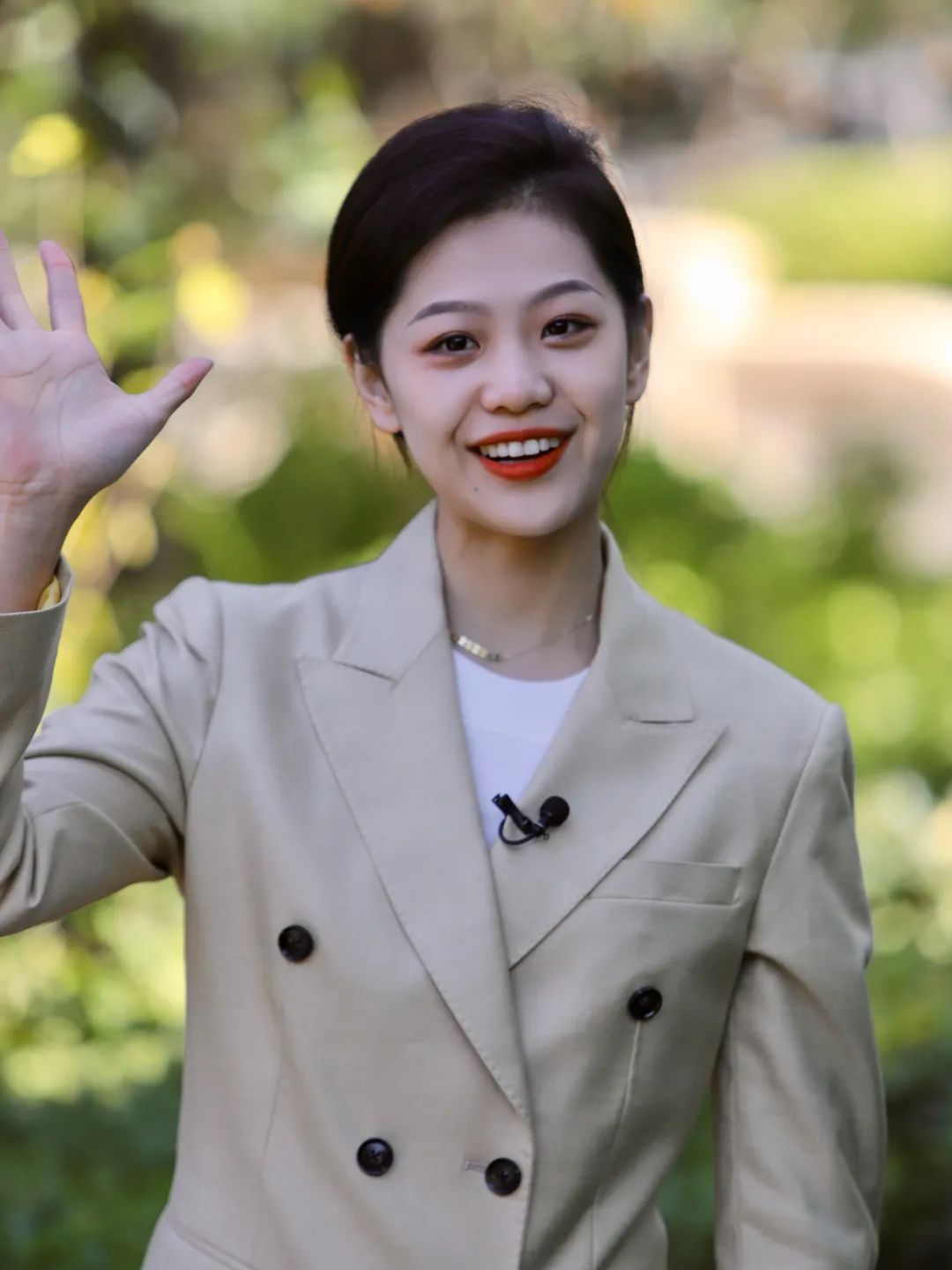 农林卫视《中国农资秀》美女主持天团为您讲述三农故事