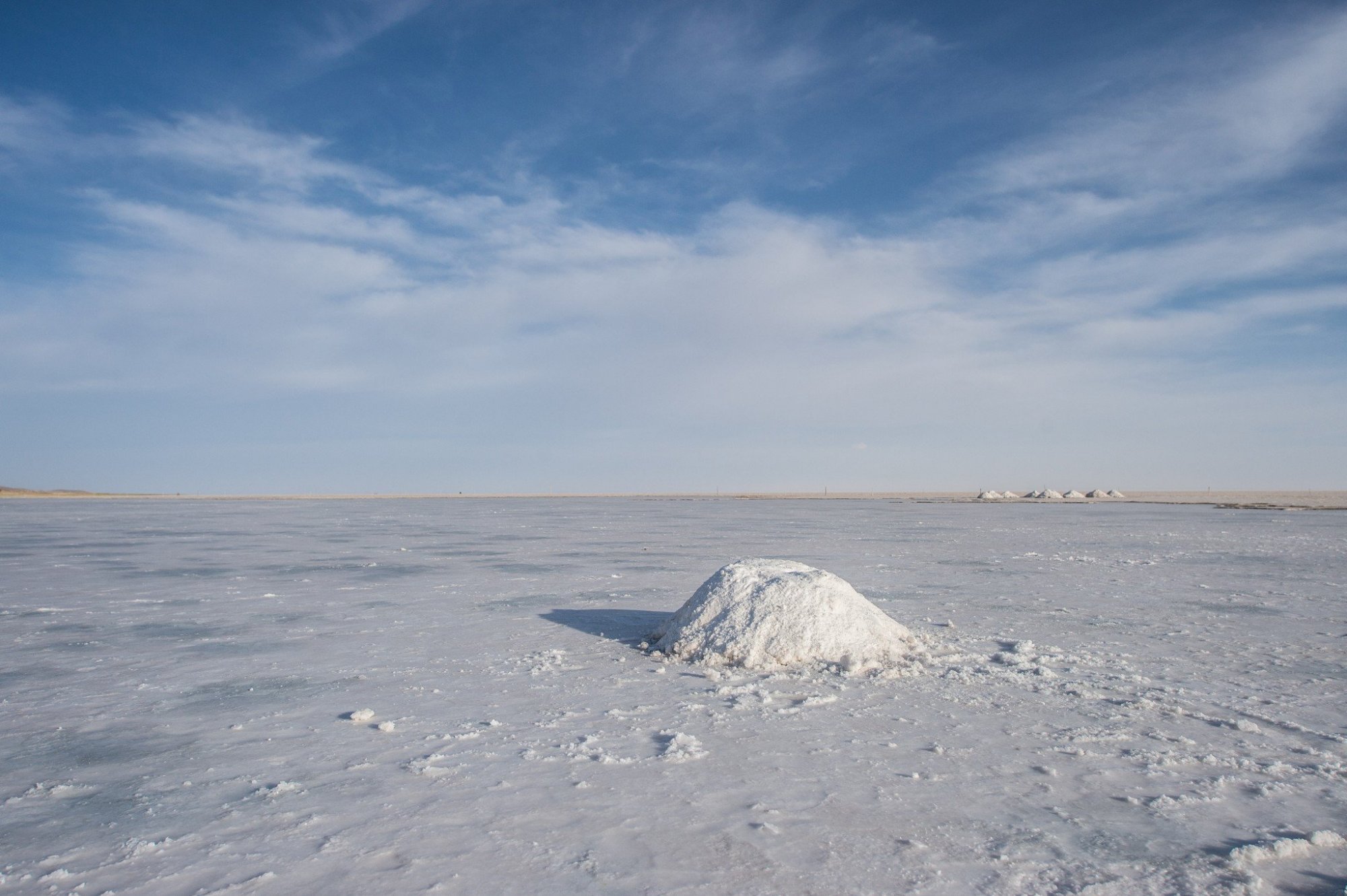 乌尤尼盐湖:地表上最大一块不是冰雪的白色