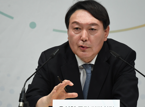 奉陪到底!中方祭出反制措施,除美国外,首个牺牲品浮出水面