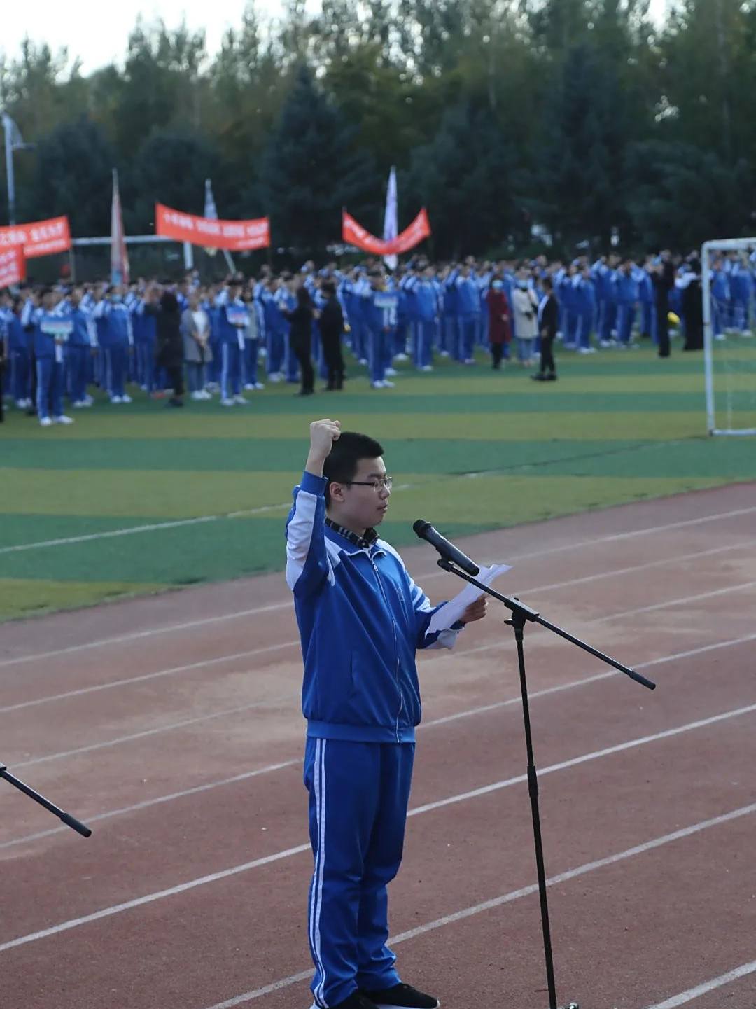 高考必胜!绥化一中喊出必胜口号…召开高考冲刺誓师大会