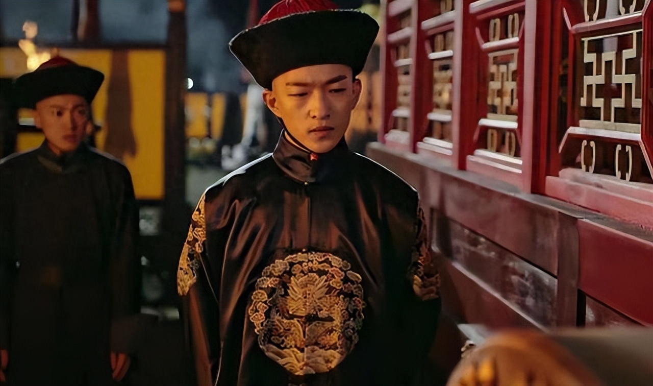 乾隆一生妃嫔和子女众多嘉庆又是如何对待这些庶母和兄弟姐妹