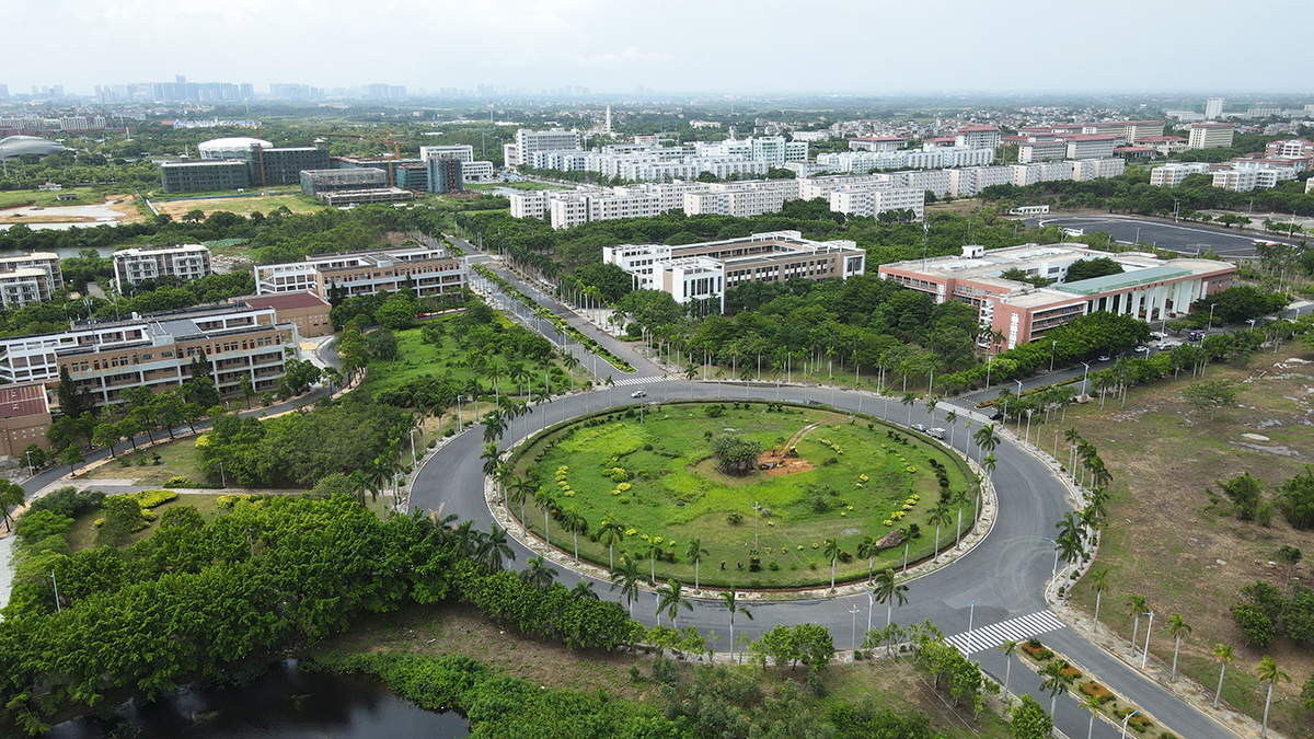 北航北海学院校门已经改名为桂林电子科技大学北海银滩校区