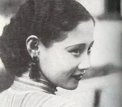 军统之花向影心:和戴笠暧昧不清,为毛人凤生8个子女,结局如何