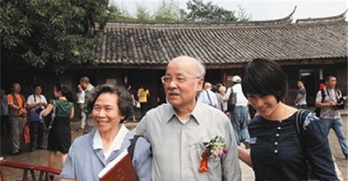 苏步青与妻子:超越民族的爱情,相伴60余年,妻子43年后才回故乡