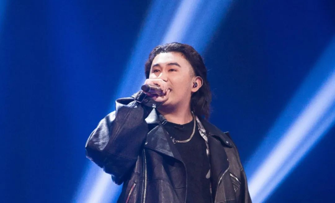 阿合朱力丨年仅18的新疆说唱"王炸黑马"