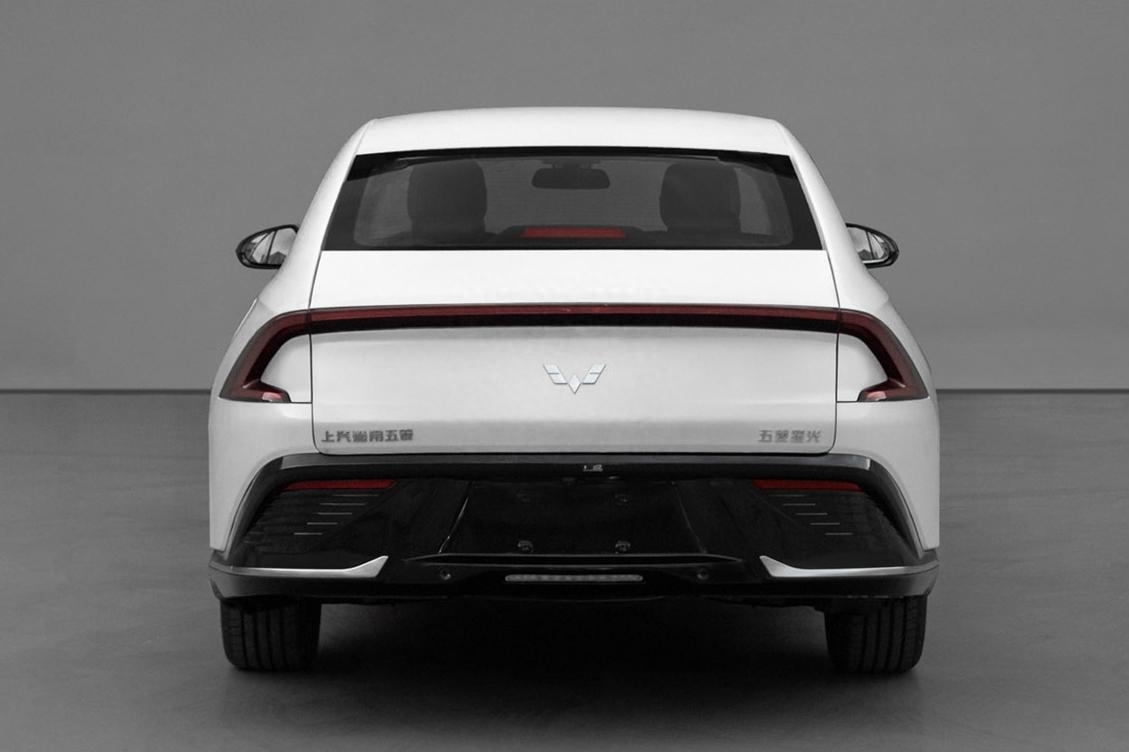 五菱推出新能源轿跑,双外观 大溜背,"星光"能一炮而红吗?