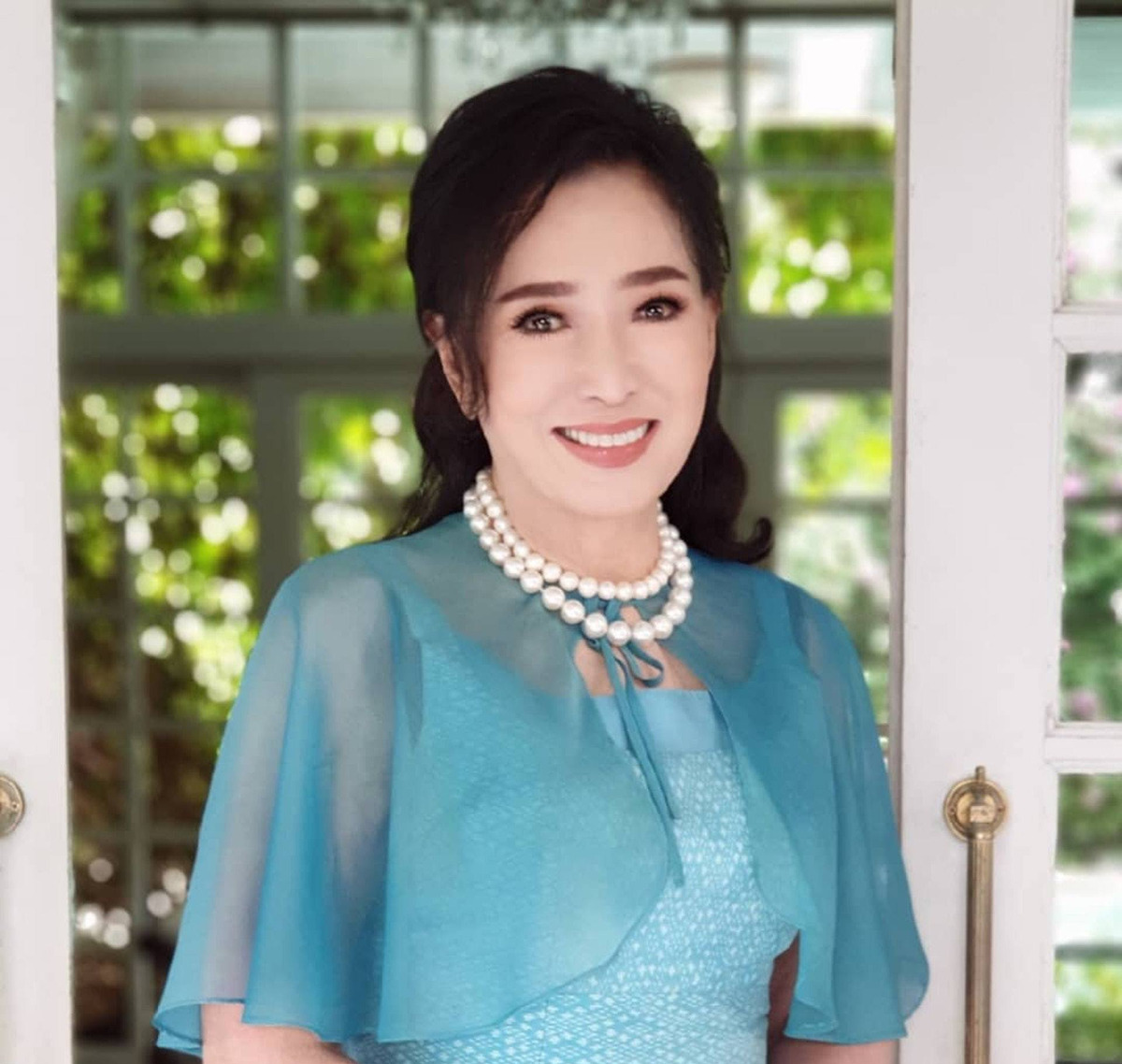 泰国不老女神,73岁活成37岁的样子,网友戏称"泰版赵雅芝"