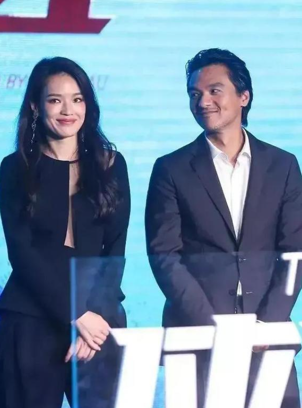 神仙眷侣冯德伦和舒淇男帅女美就像一对模特