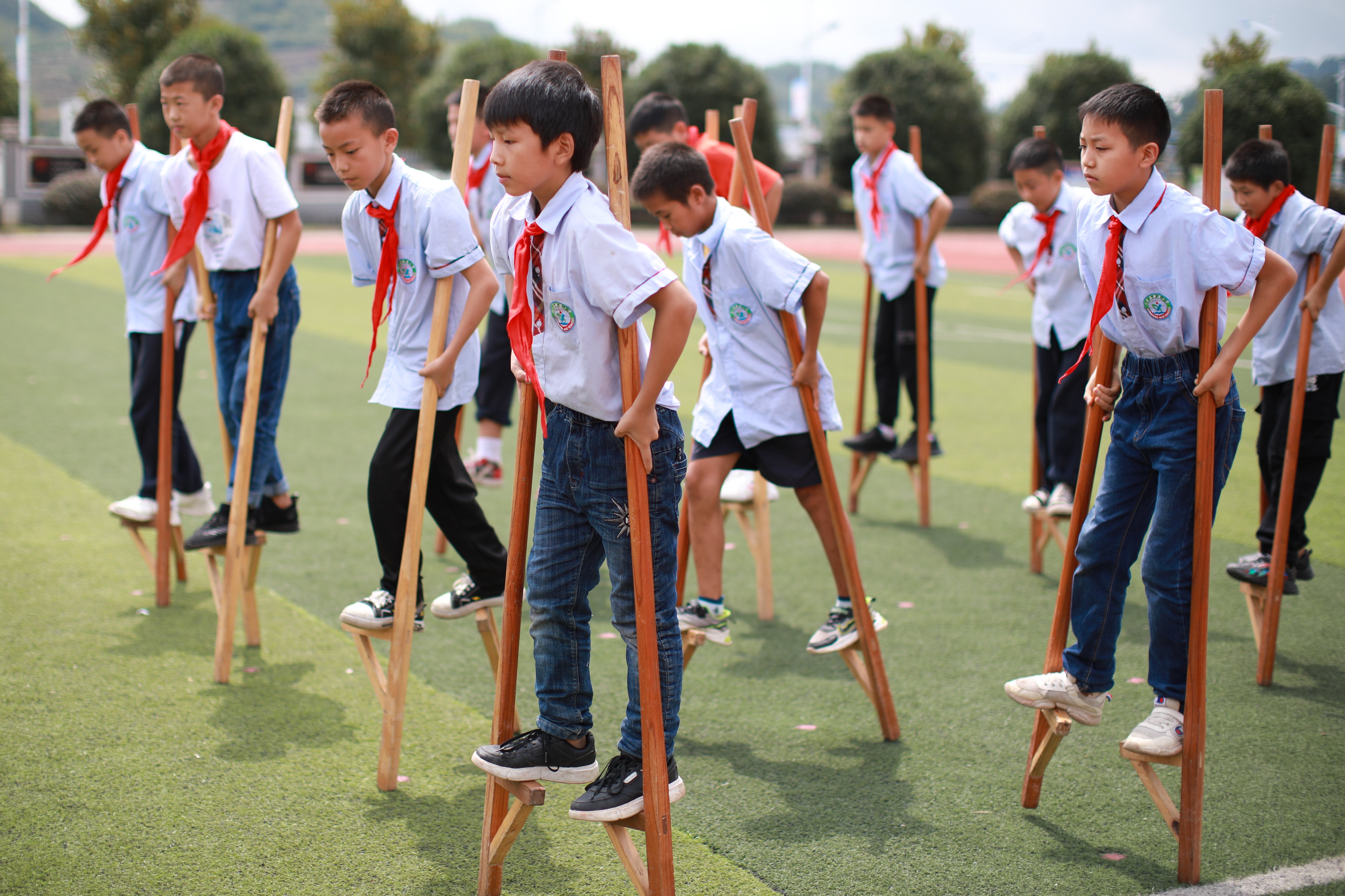 小学体育趣味游戏视频(小学体育简单游戏大全视频)