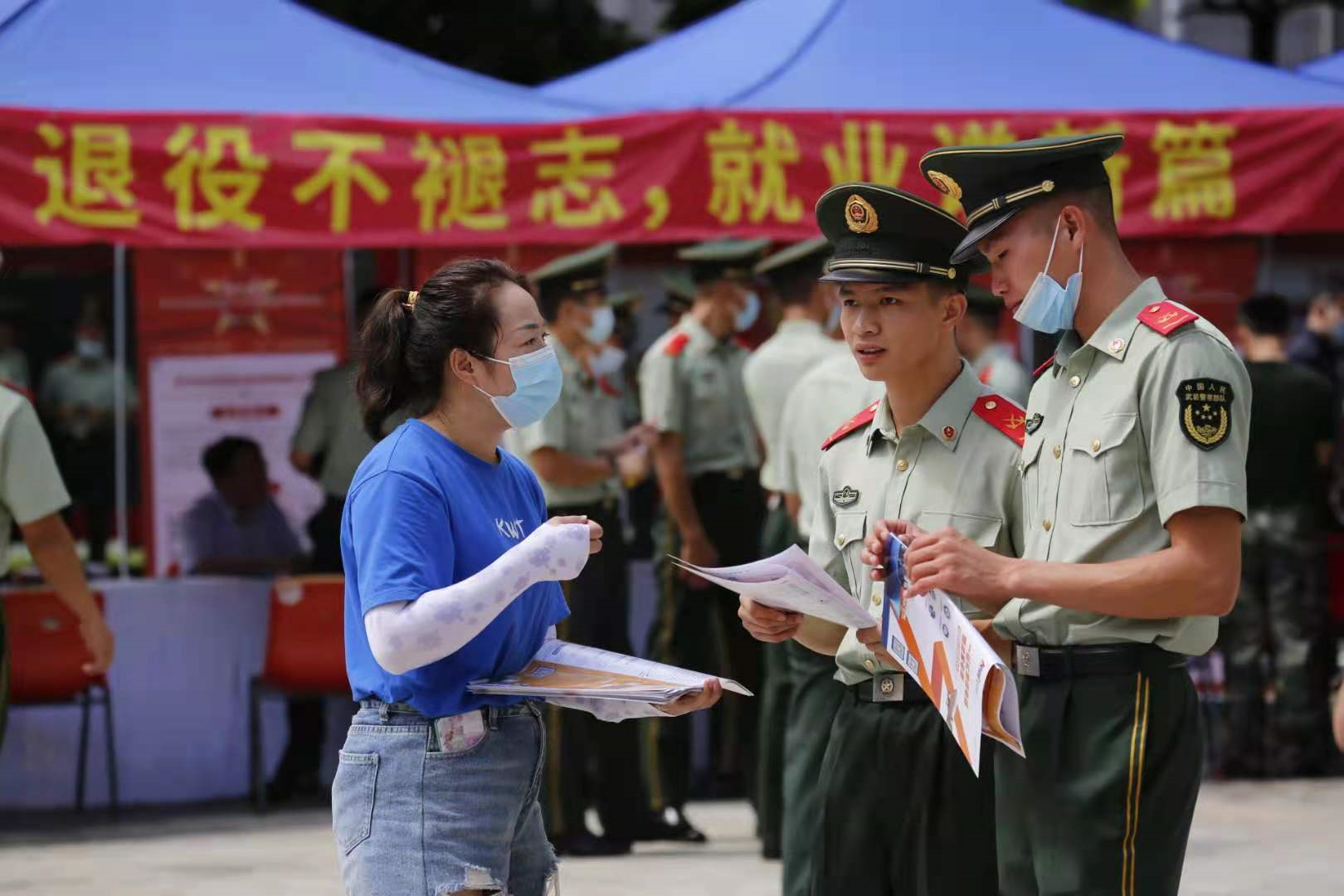 多地开始清退编外人员,具体包括哪几类人?公安辅警也不例外?