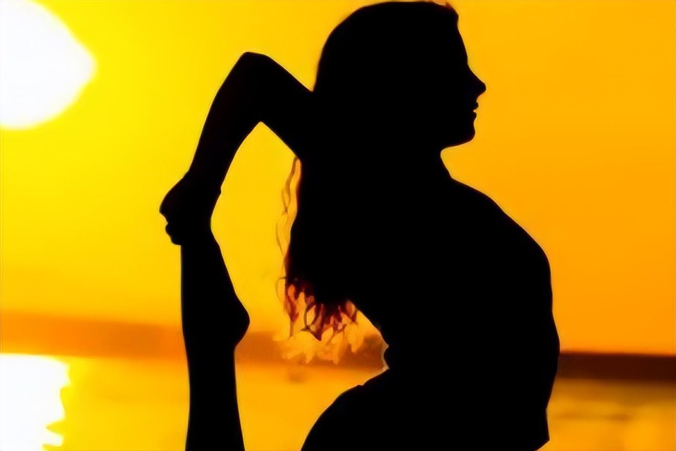 纪实:最美翘臀局长刘光明,靠屁股上位,花50万美容翘臀