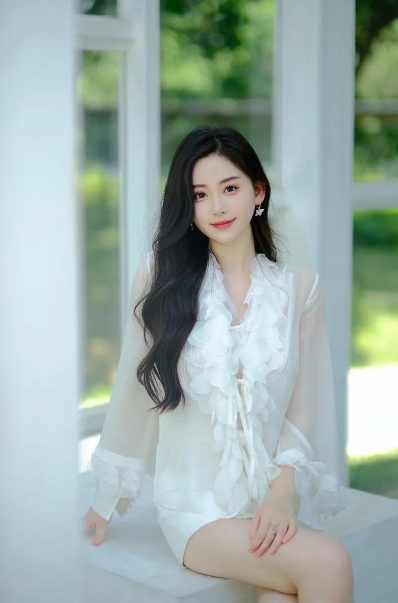 漂亮迷人 气质优雅的小姐姐写真美图 美若天仙下凡