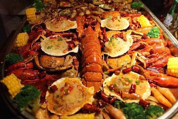 趣味测试:哪一桌大餐是你最想吃的?测测你为什么老是钱不够花?