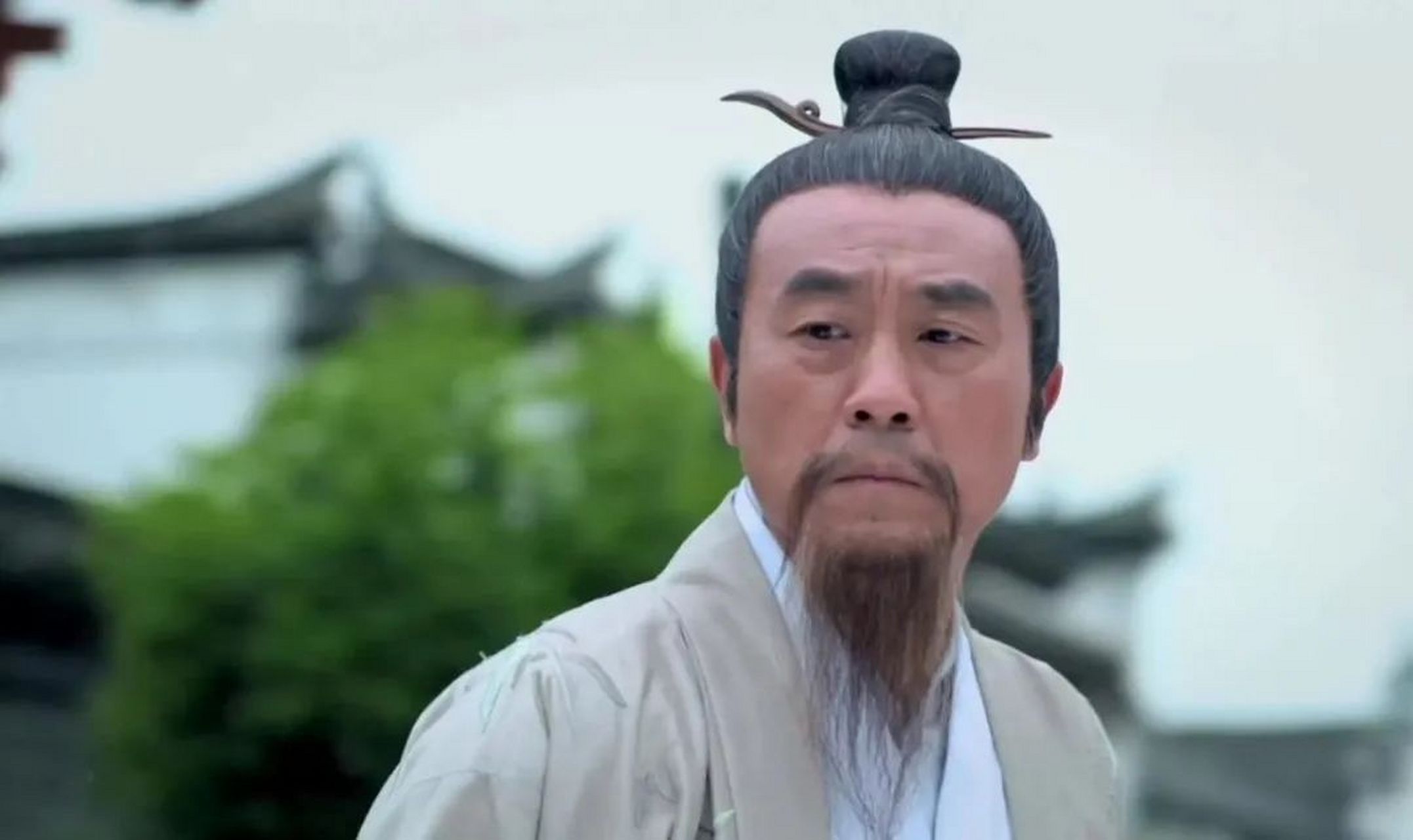 1375年,刘伯温感染风寒,胡惟庸带太医去给他看病.