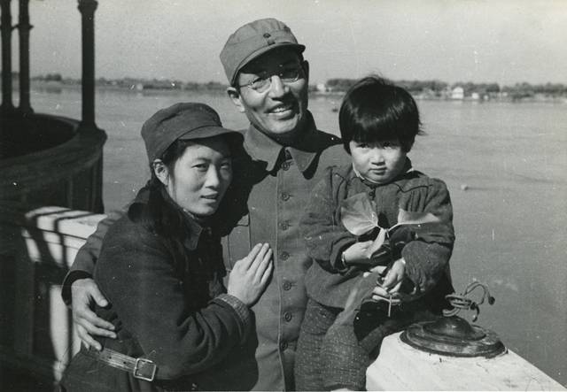 朱瑞和家人
