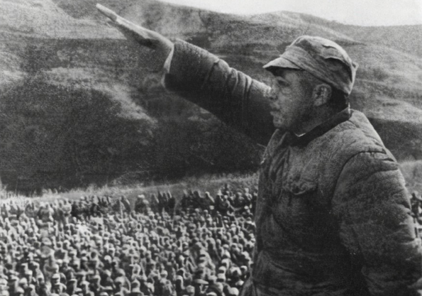 王司令不战而退,使彭老总险被马家军活捉,后缺席新中国大授衔