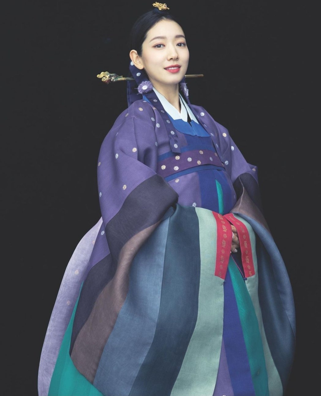 朴信惠结婚韩服图片