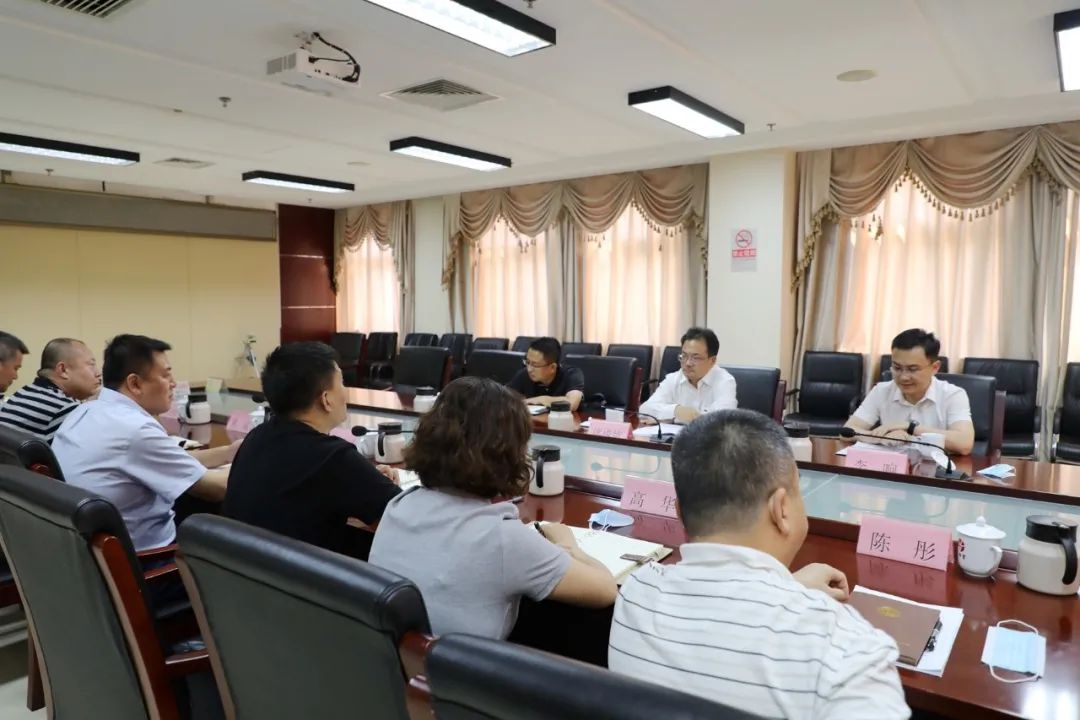 区委常委,纪委书记,区监委主任席成坡到地区检查指导